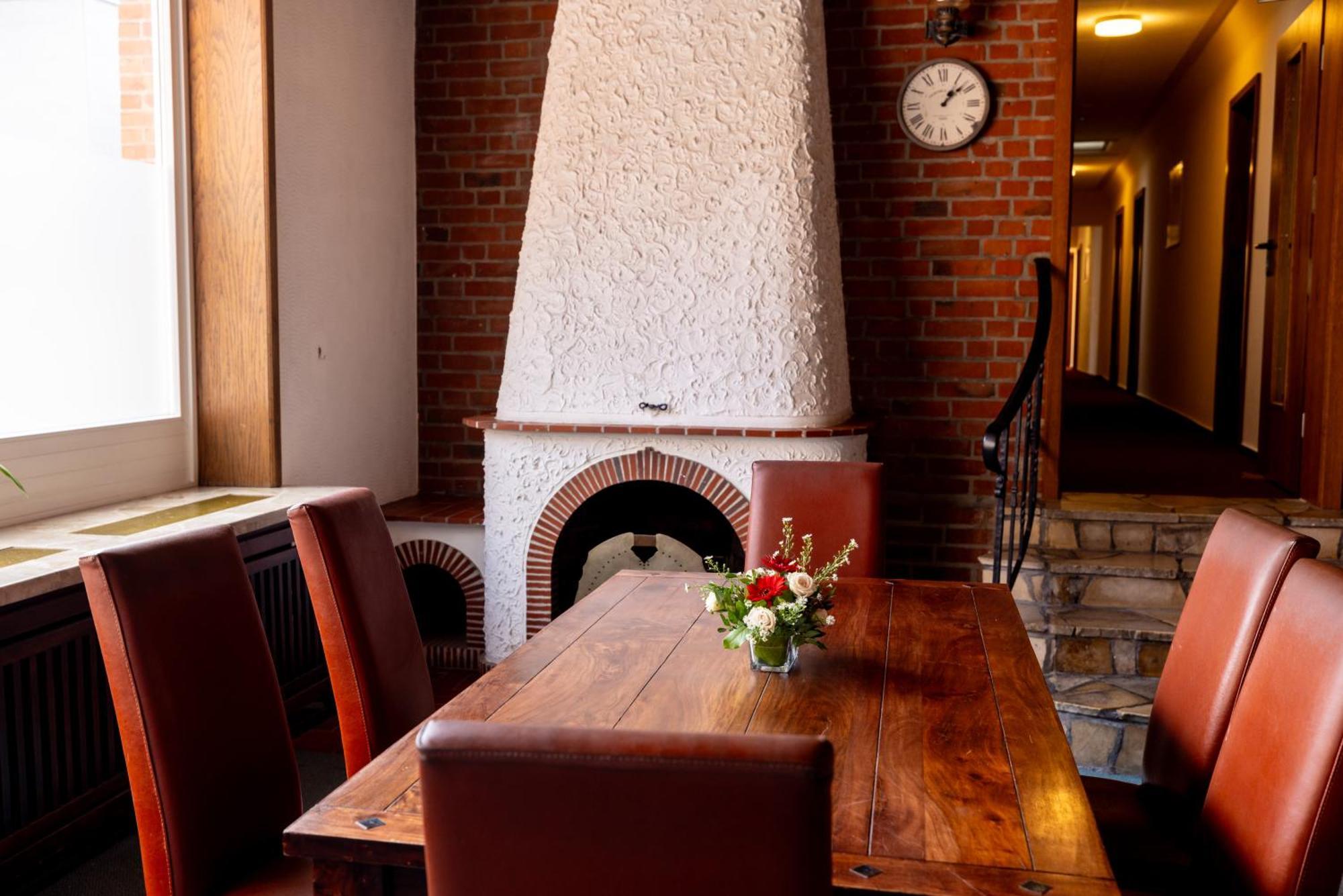 Hotel Luettje Burg Lütjenburg Esterno foto