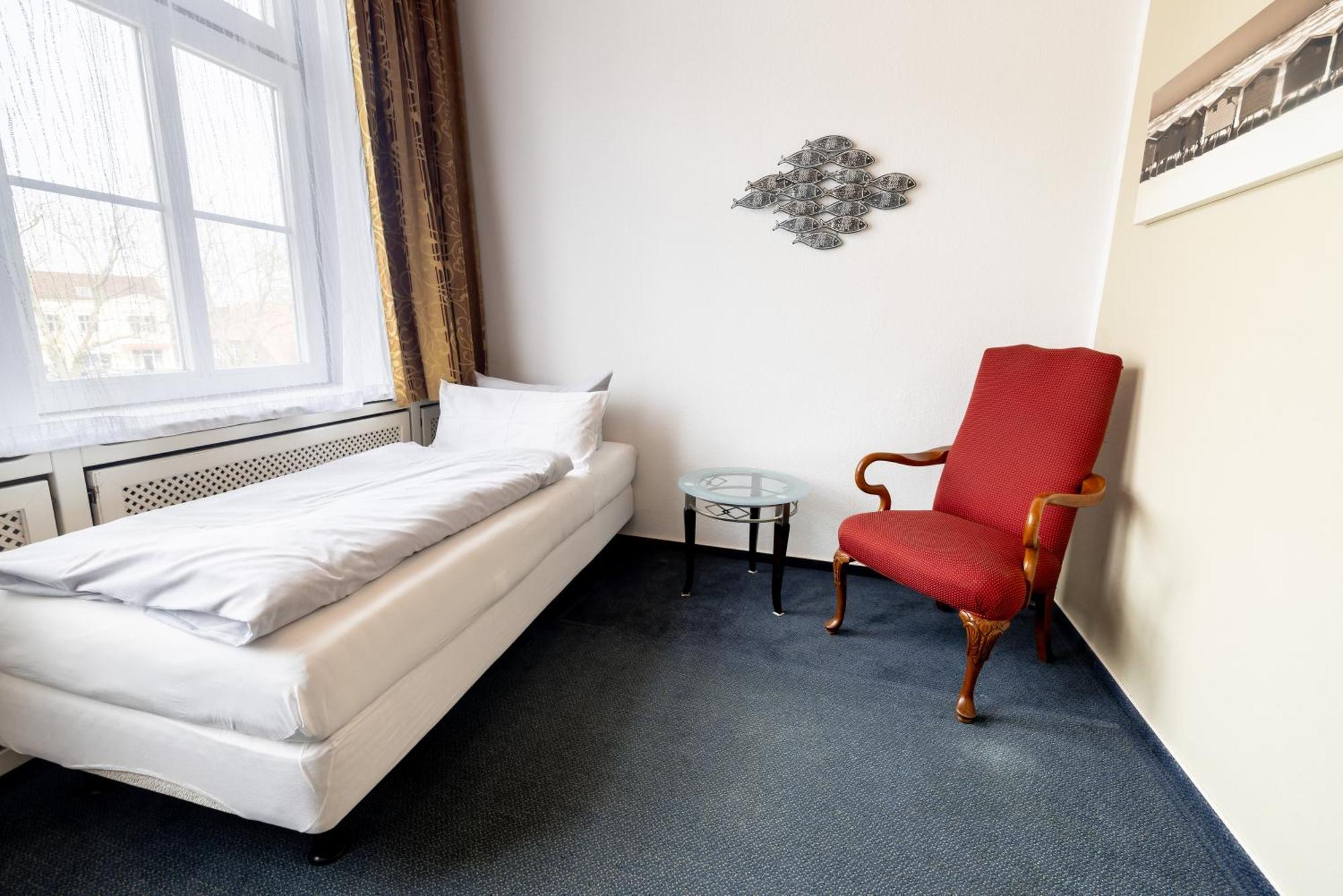 Hotel Luettje Burg Lütjenburg Esterno foto